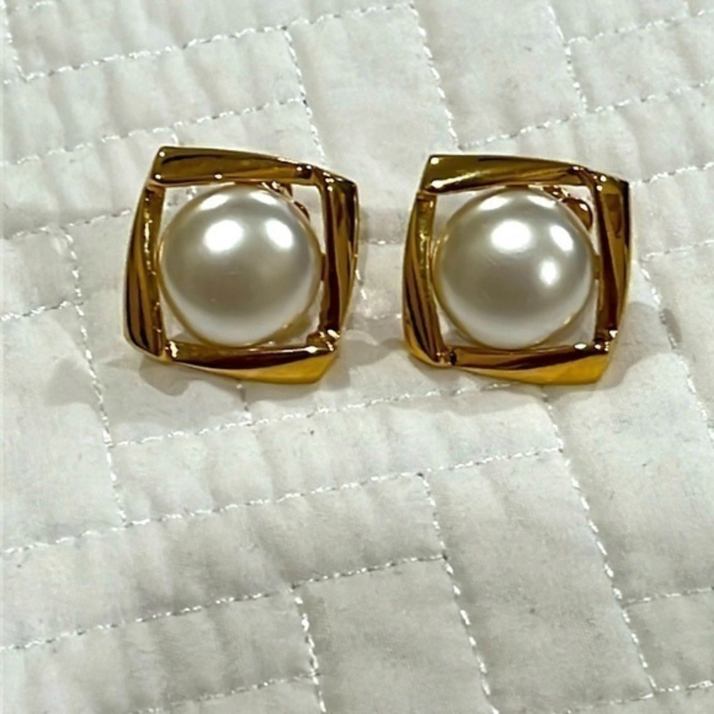 NAPIER :: EARRINGS